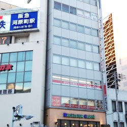 AGA�X�L���N���j�b�N���s�@